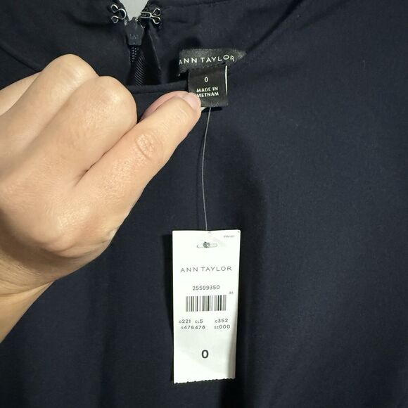 NWT Ann Taylor Business Sleeveless Knee Length Round Neck Dress Navy Blue Size 0 - Picture 7 of 7